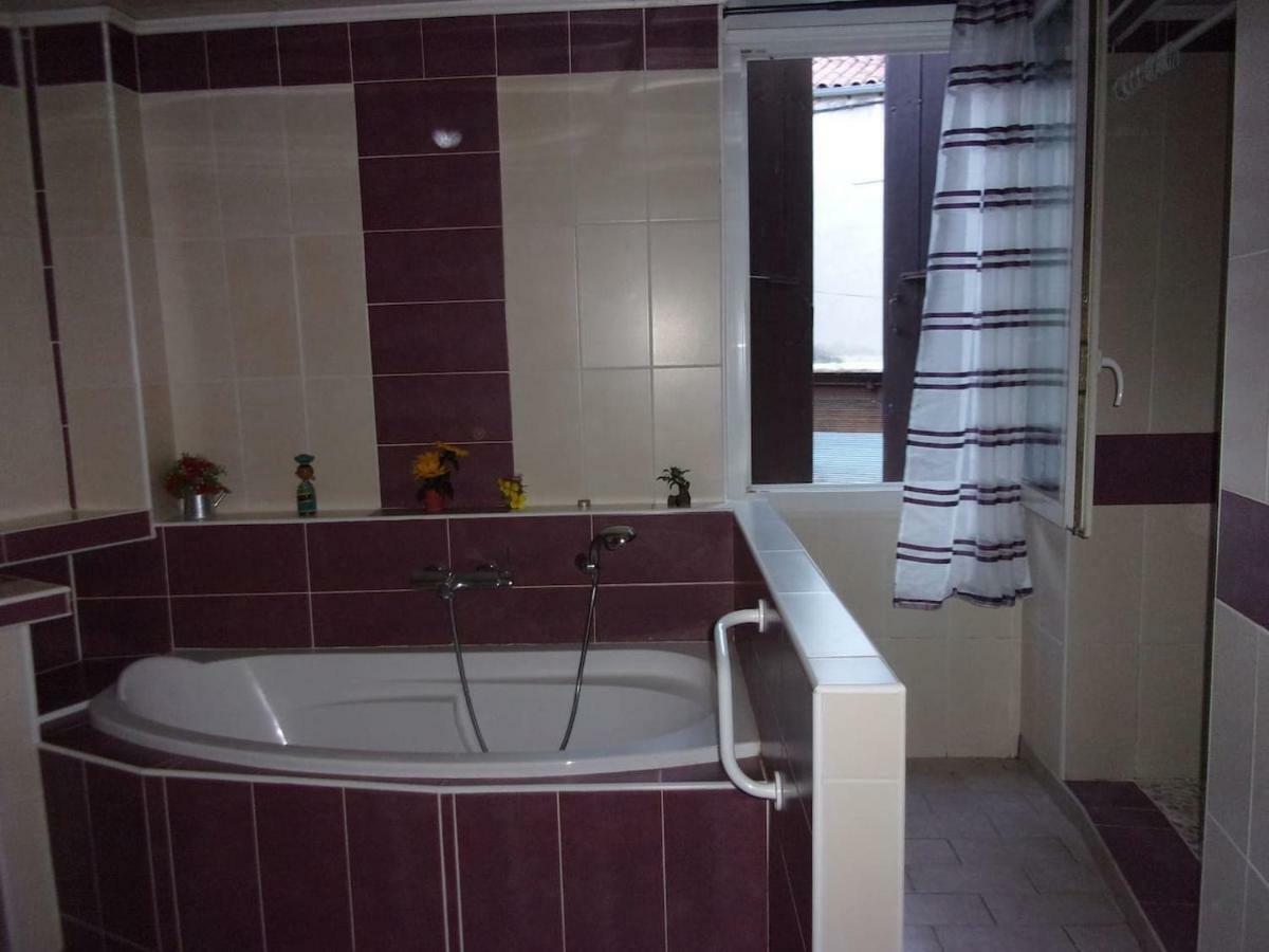 Triplex Douillet Villa Largentiere Luaran gambar